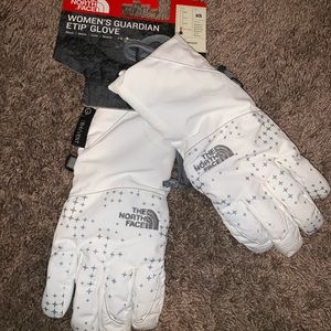 Brand new North Face winter gloves